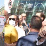 Francisco Louçã acusa os Cheganos de irresponsabilidade Os negacionistas desceram à rua